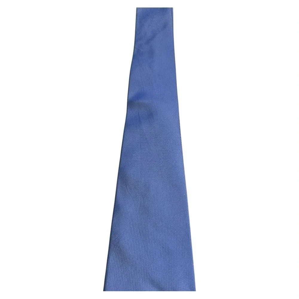 Van Heusen- Solid Blue 100% Silk Stain Resistant Tie